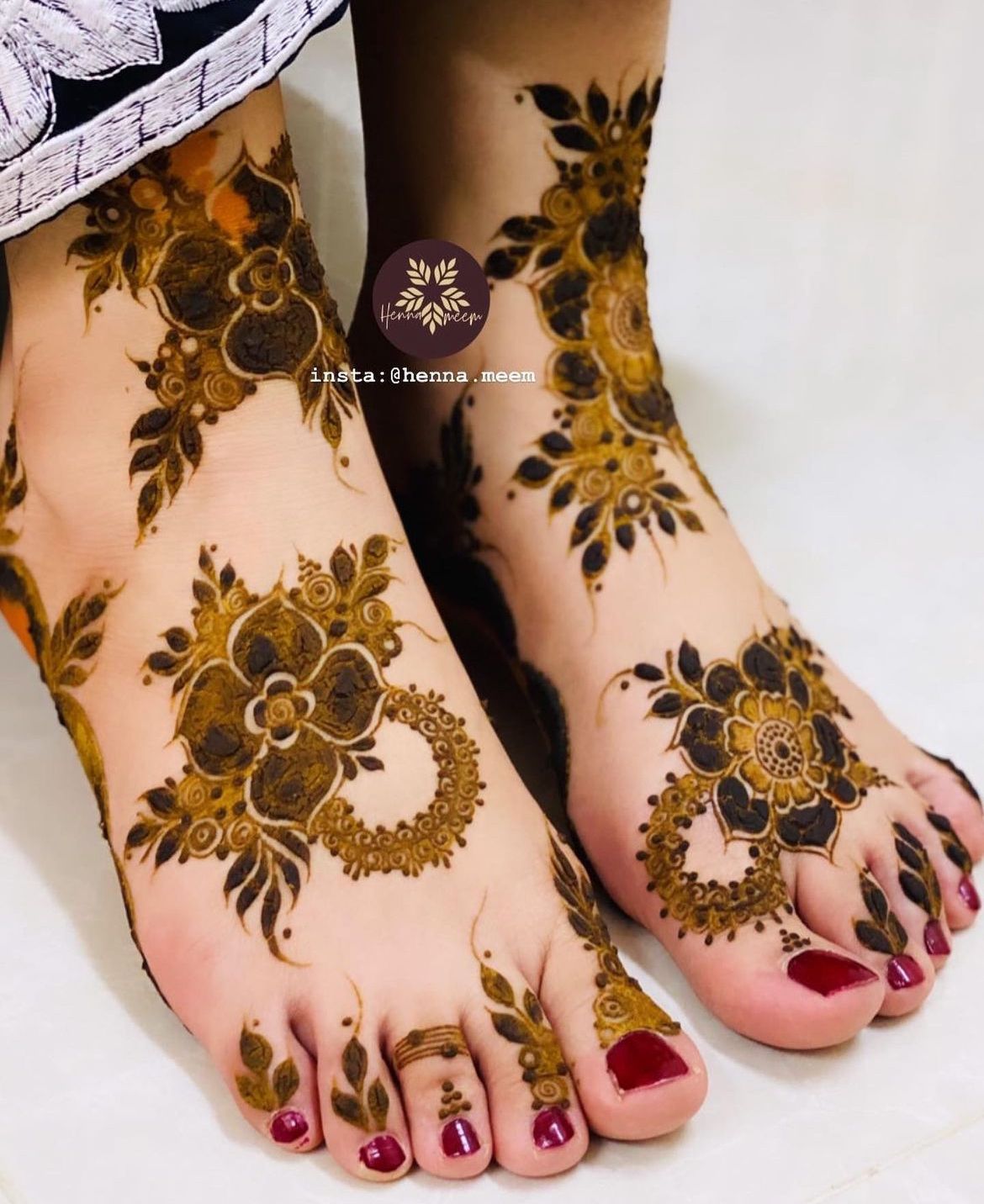 Foot henna (prices start)