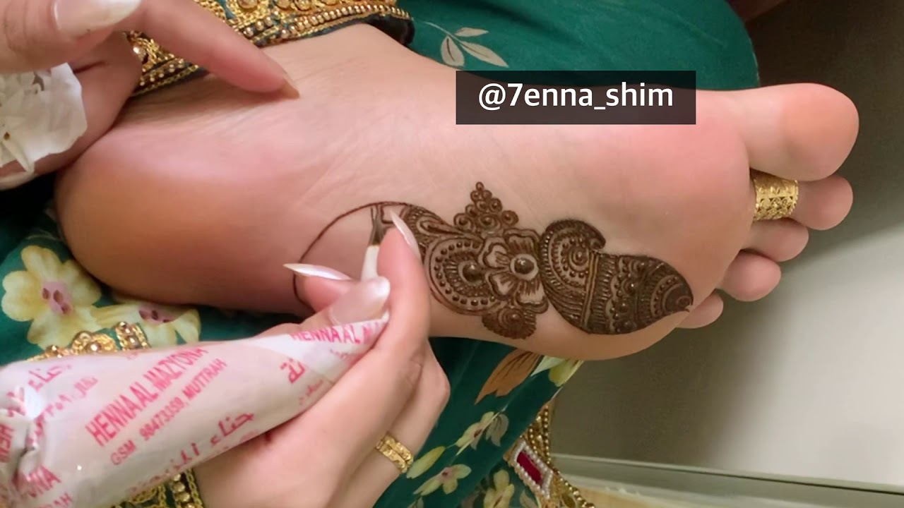 henna bottom of the foot