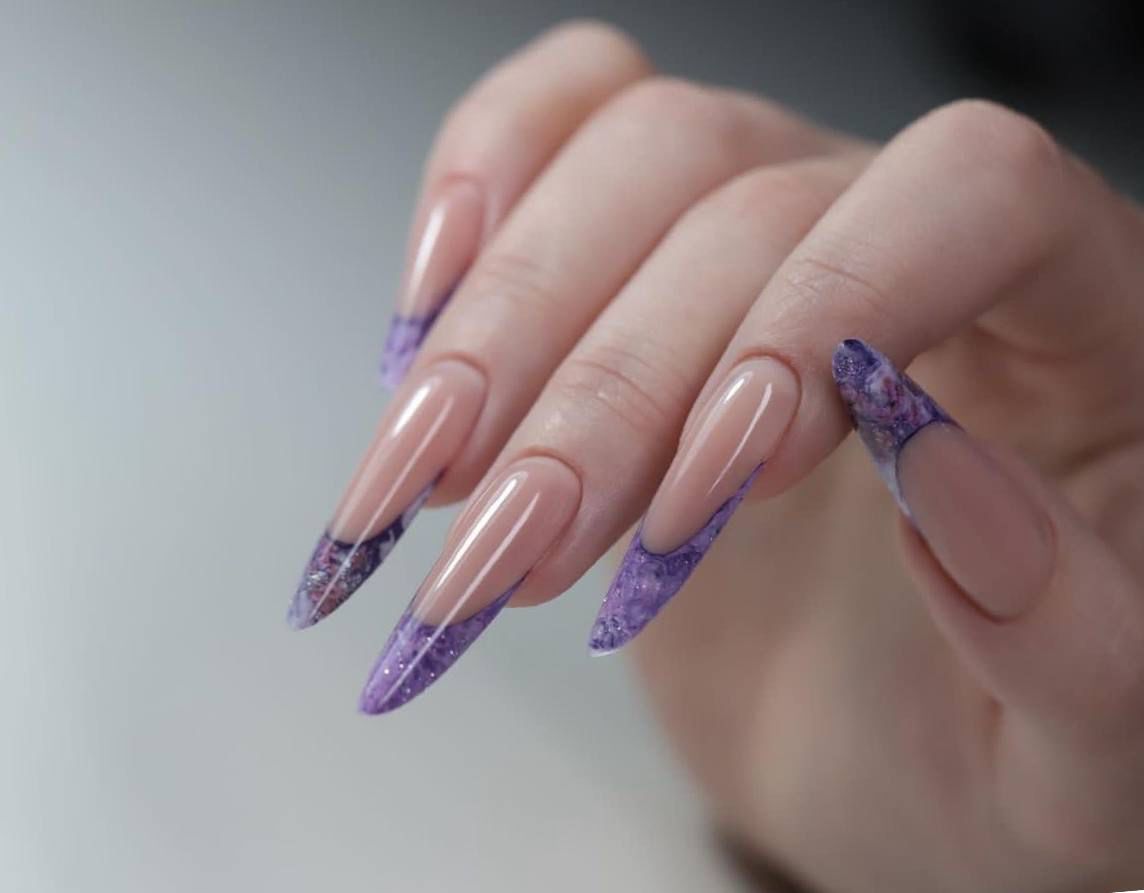 Russian nail extension