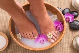 cold pedicure to reduce pain